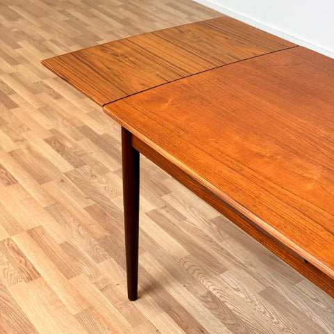 Dining table in teak, 1950s-60s, Denmark - Beyo Vintage