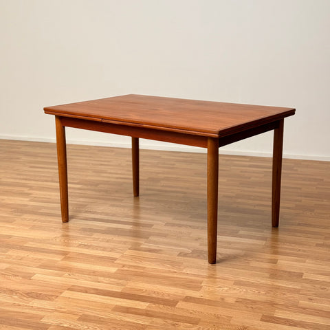 Dining table in teak, 1950s-60s, Denmark - Beyo Vintage