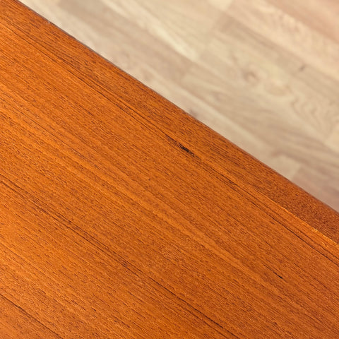 Dining table in teak, 1950s-60s, Denmark - Beyo Vintage