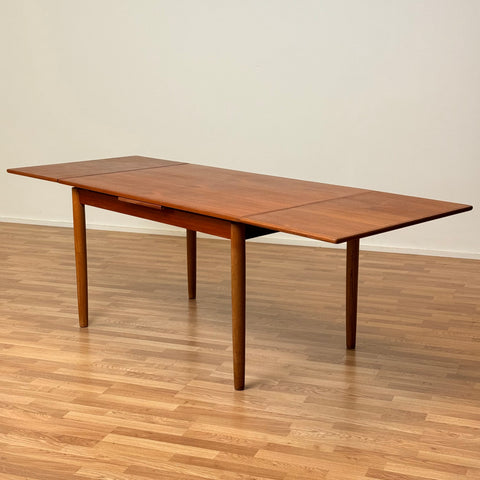 Dining table in teak, 1950s-60s, Denmark - Beyo Vintage