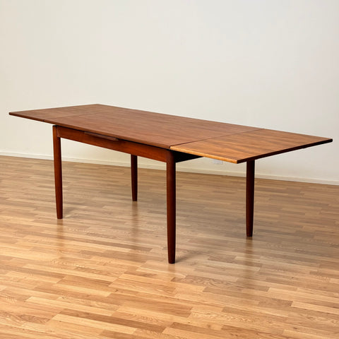 Dining table in teak, 1950s-60s, Denmark - Beyo Vintage