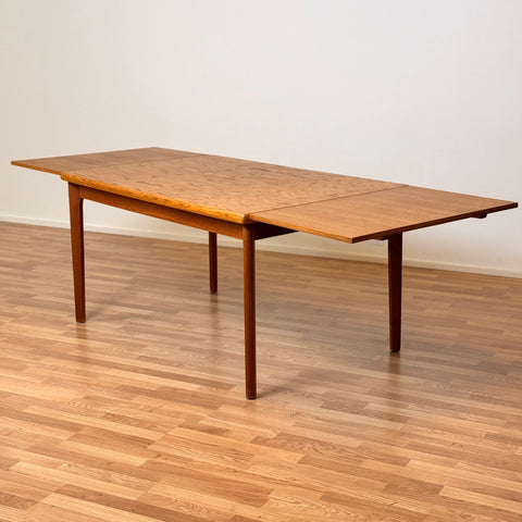 Dining table in oak & teak, 1950s-60s, Denmark - Beyo Vintage