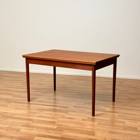 Dining table in teak, 1950s-60s, Denmark - Beyo Vintage