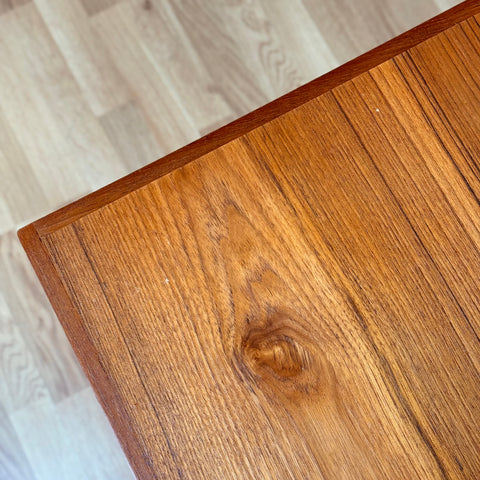 Dining table in teak, 1950s-60s, Denmark - Beyo Vintage