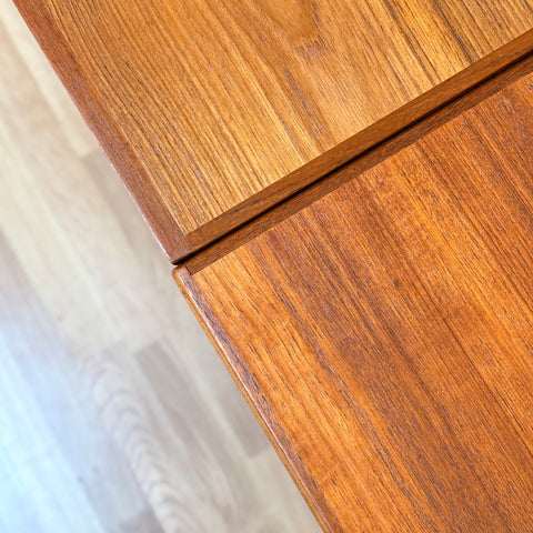 Dining table in teak, 1950s-60s, Denmark - Beyo Vintage
