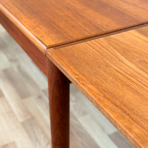 Dining table in teak, 1950s-60s, Denmark - Beyo Vintage