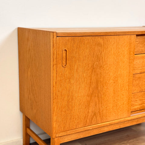 Sideboard in oak by Hermie (NOT SURE CHECK STAMP), 1950s-60s, Sweden - Beyo Vintage