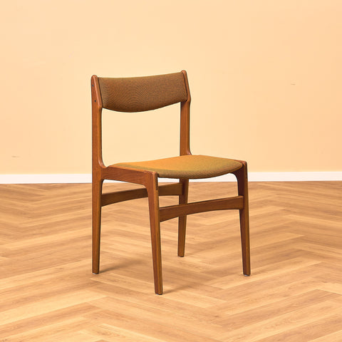 Danish set of 6 dining chairs by Erik Buch for Nova Stolefabrik