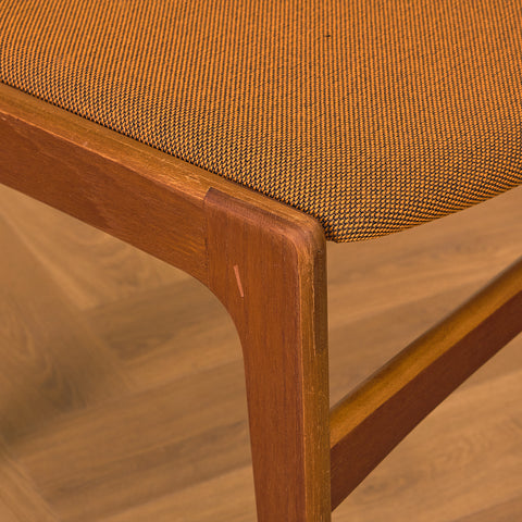 Danish set of 6 dining chairs by Erik Buch for Nova Stolefabrik