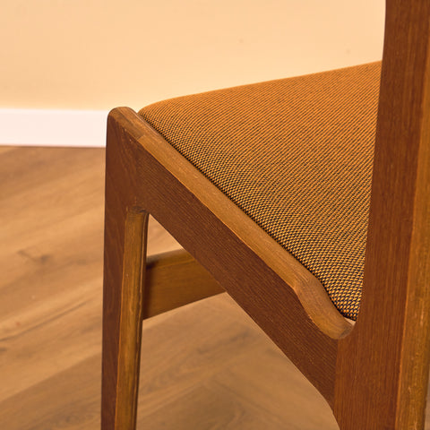 Danish set of 6 dining chairs by Erik Buch for Nova Stolefabrik
