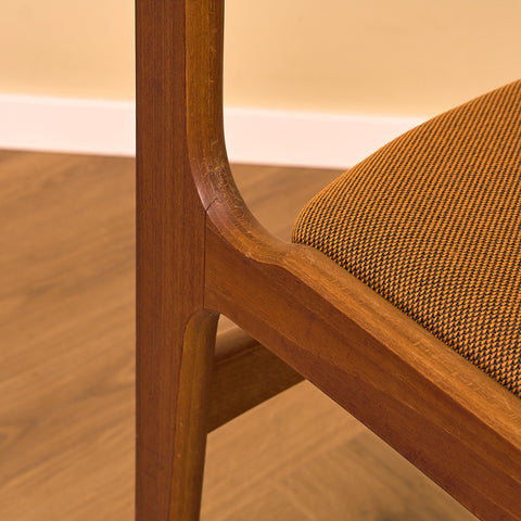 Danish set of 6 dining chairs by Erik Buch for Nova Stolefabrik