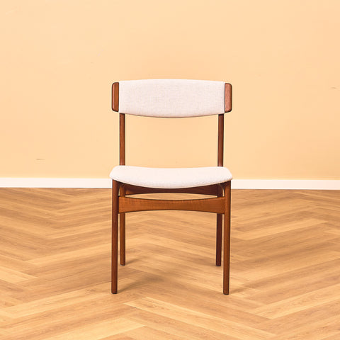 Danish dining chairs in teak, model 'Stol nr 4', by Thorsø Stole- och Møbelfabrik