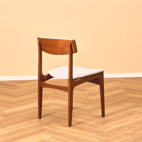 Danish dining chairs in teak, model 'Stol nr 4', by Thorsø Stole- och Møbelfabrik