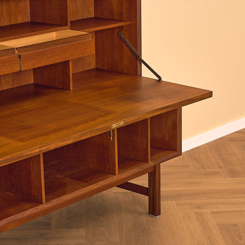 Danish bookshelf in teak